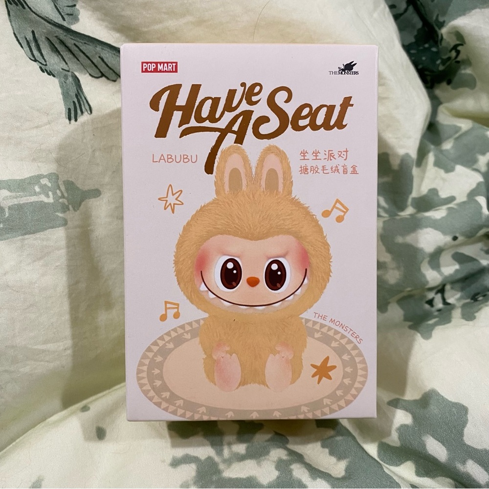 NEW/SEALED Pop Mart Labubu Sisi Have A Seat Figure